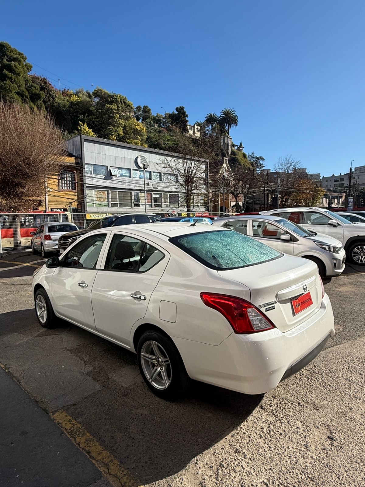 NISSAN VERSA SEDAN 1.6, 2020