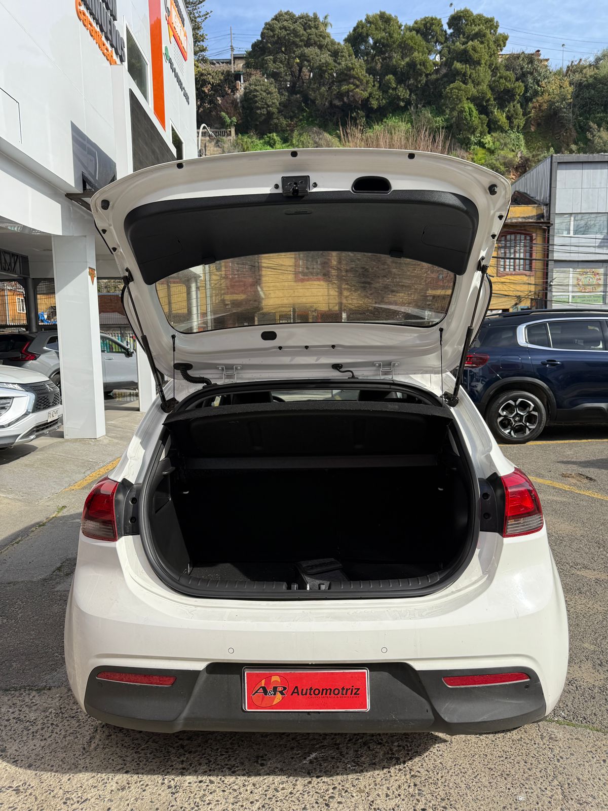 KIA RIO 5 1.4 AT 2022
