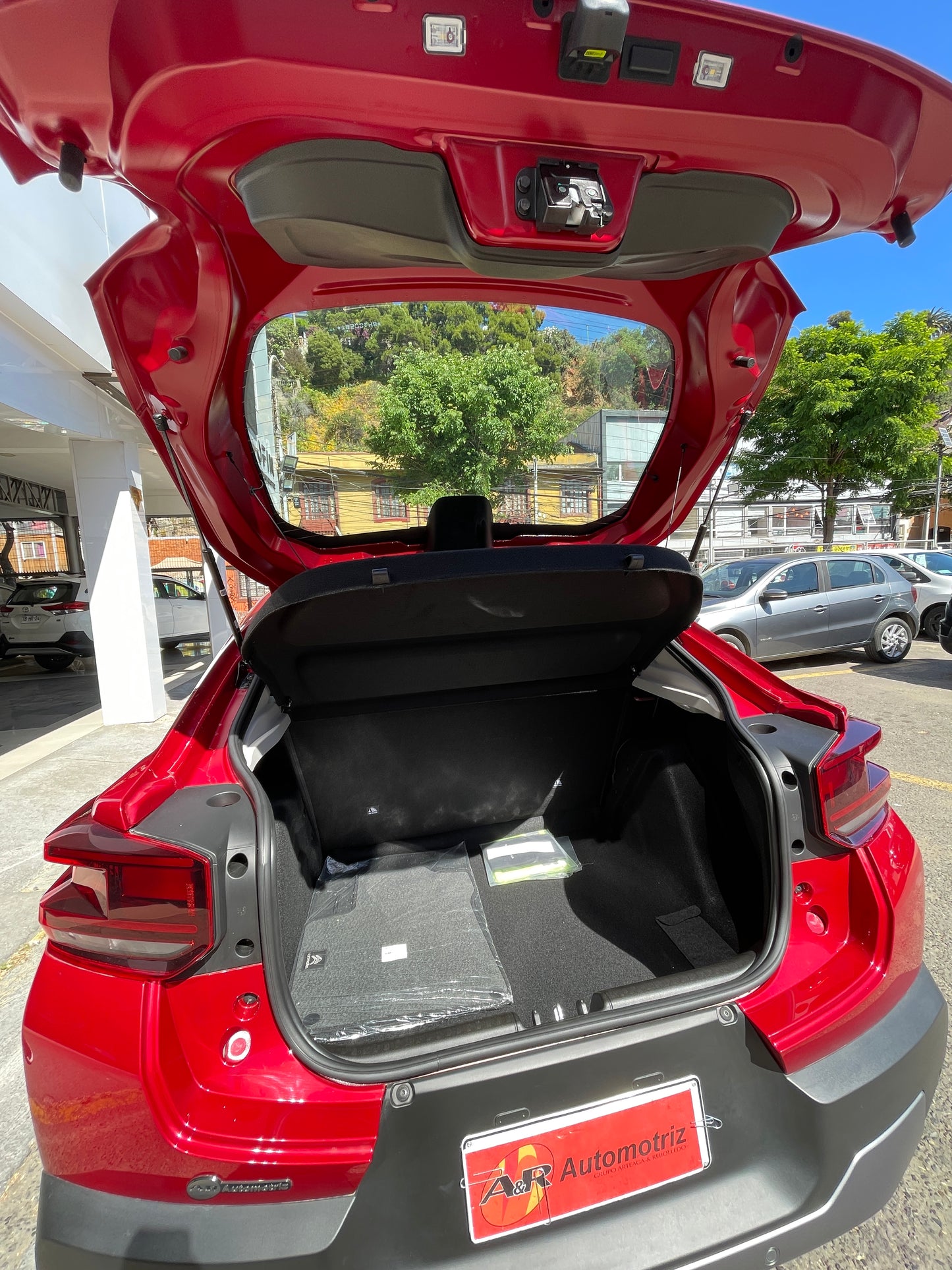 CITROEN BASALT SHINE T200 1.0 AT, 2025