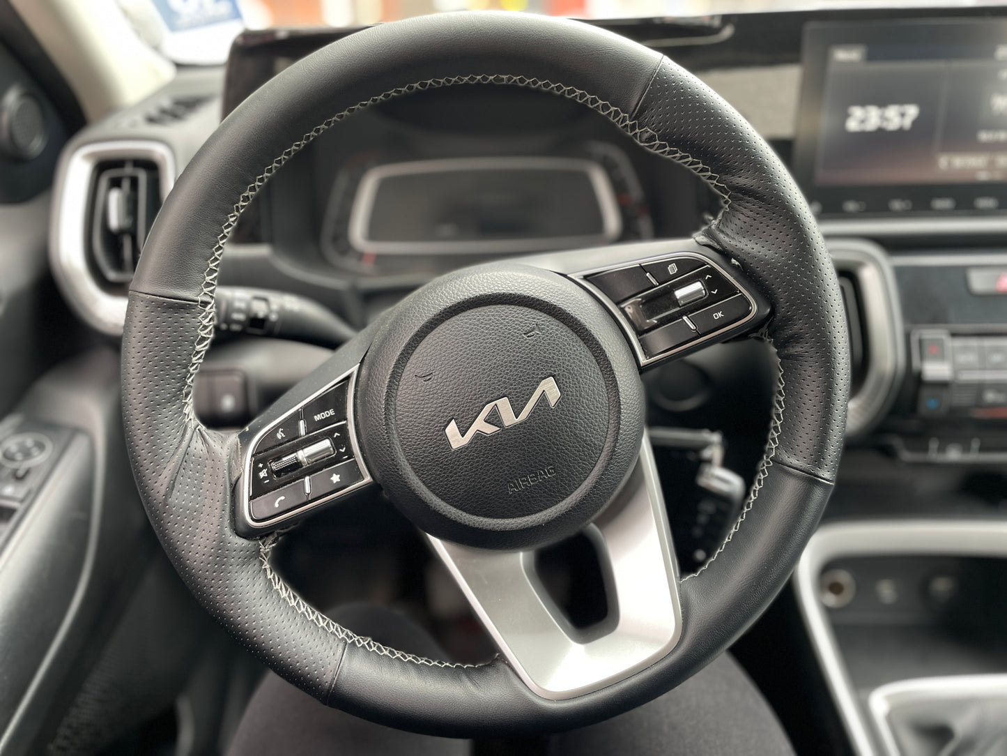 KIA SONET EX 1.5, 2023