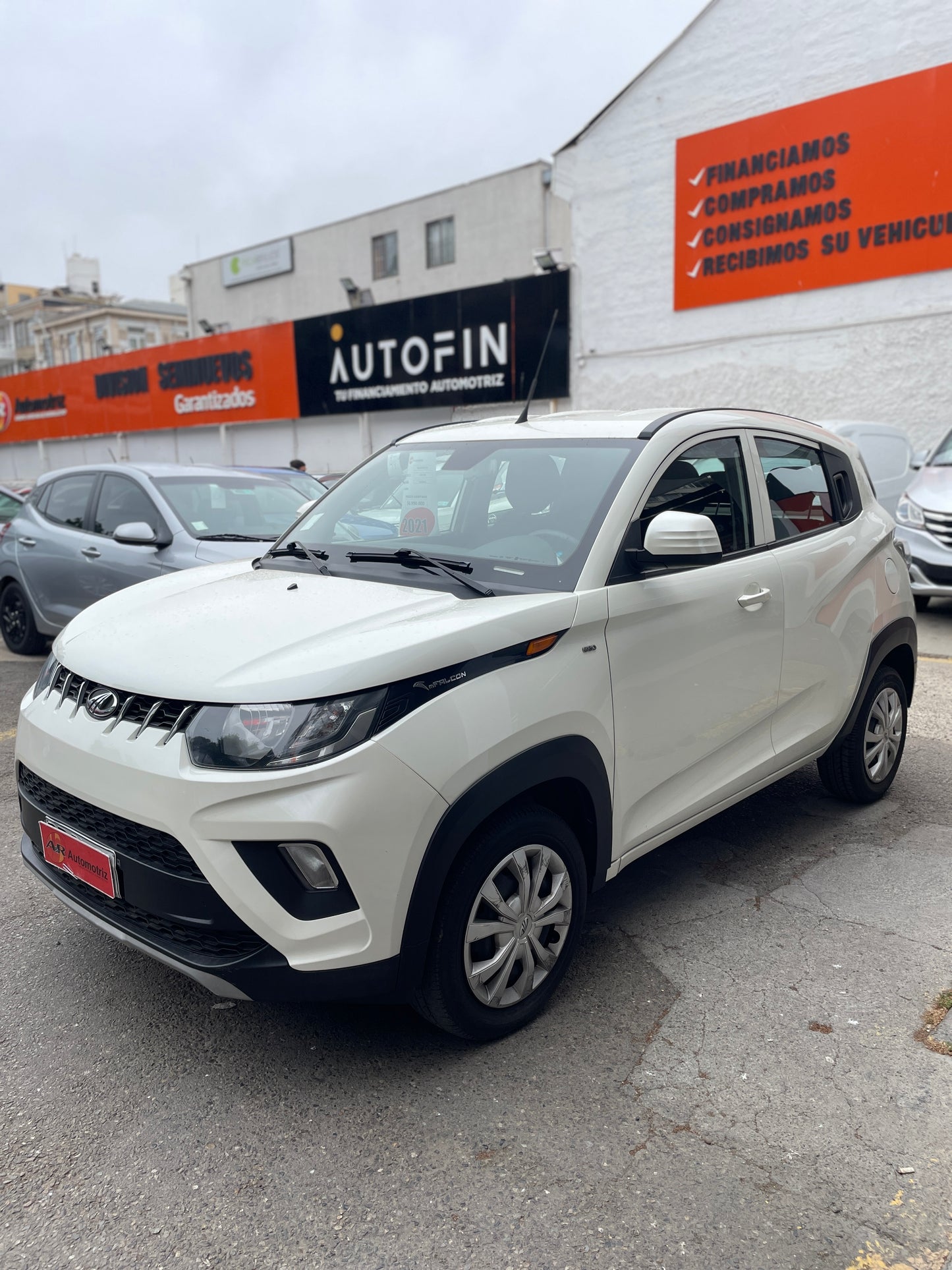MAHINDRA KUV 100 HATCH BACK 1.2, 2021