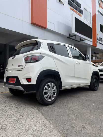 MAHINDRA KUV 100 HATCH BACK 1.2, 2021