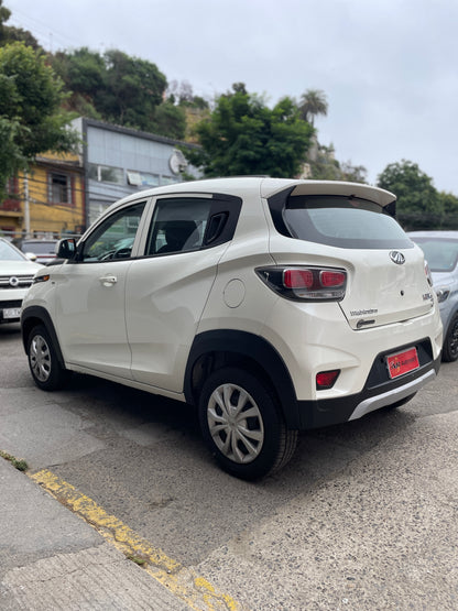 MAHINDRA KUV 100 HATCH BACK 1.2, 2021