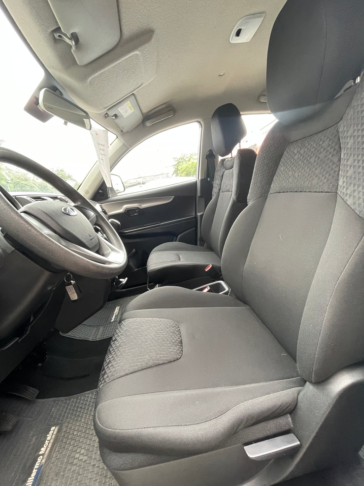 MAHINDRA KUV 100 HATCH BACK 1.2, 2021