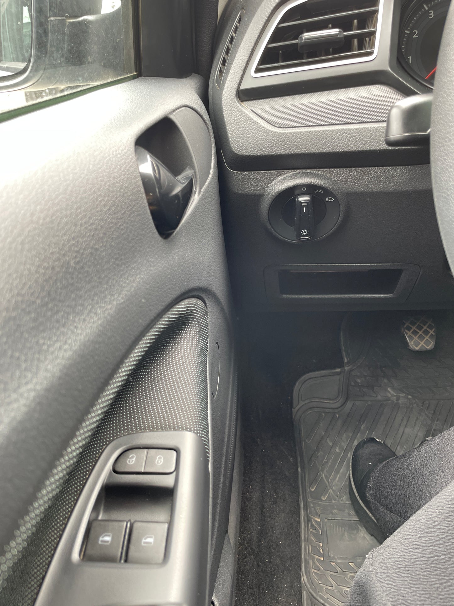 VOLKSWAGEN VOYAGE 1.6, 2022