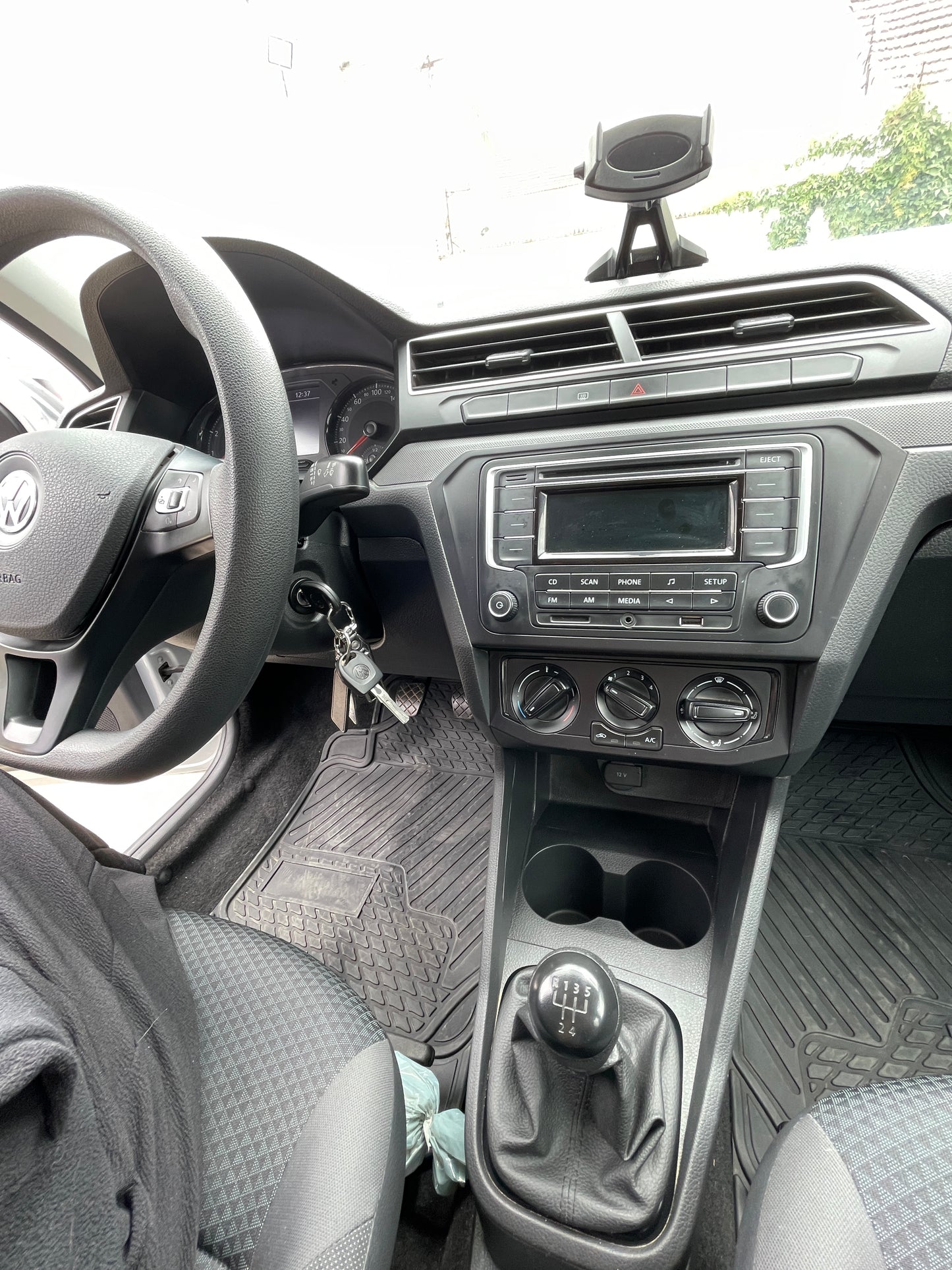 VOLKSWAGEN VOYAGE 1.6, 2022