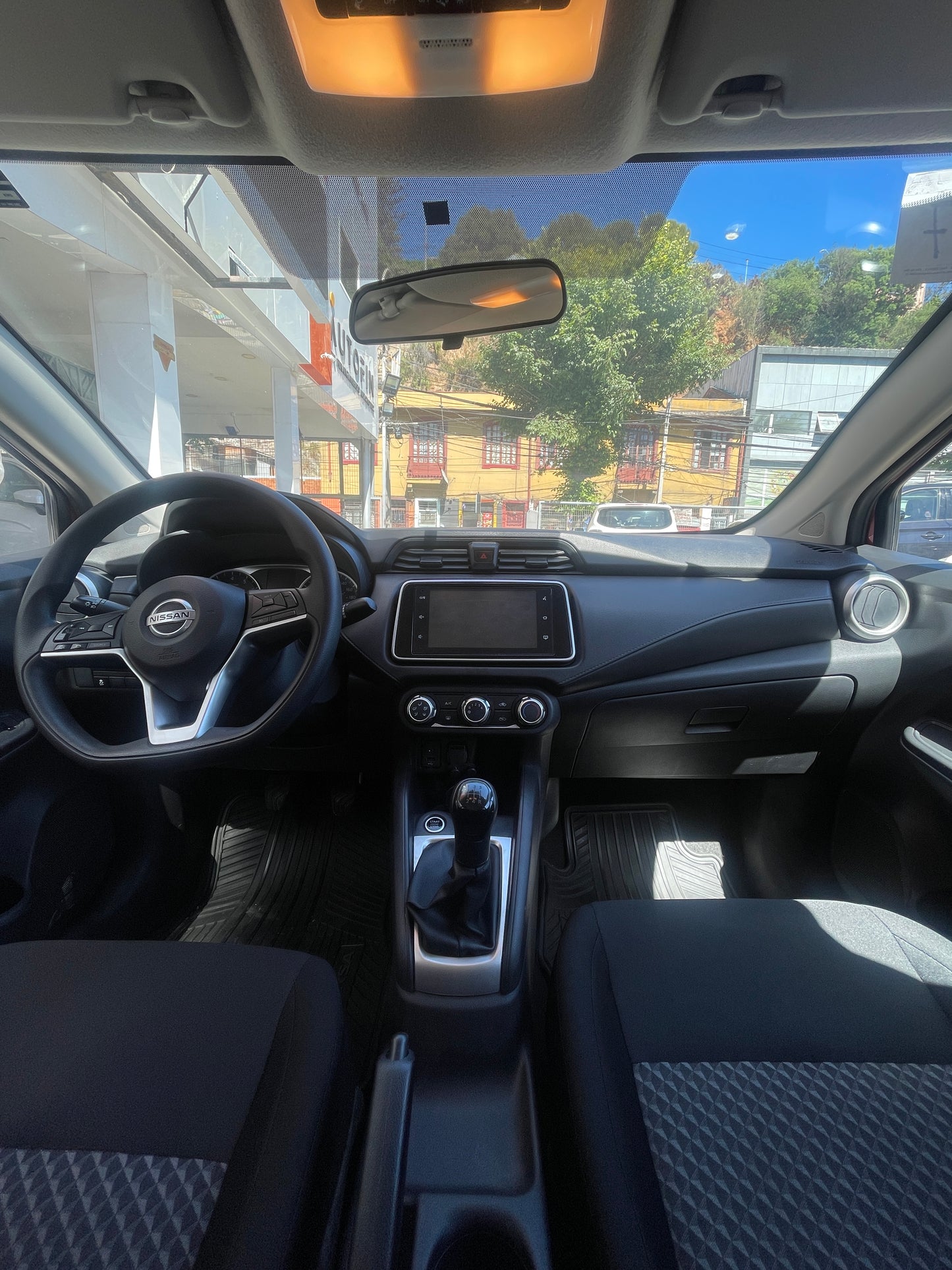 NISSAN VERSA MT 1.6, 2023