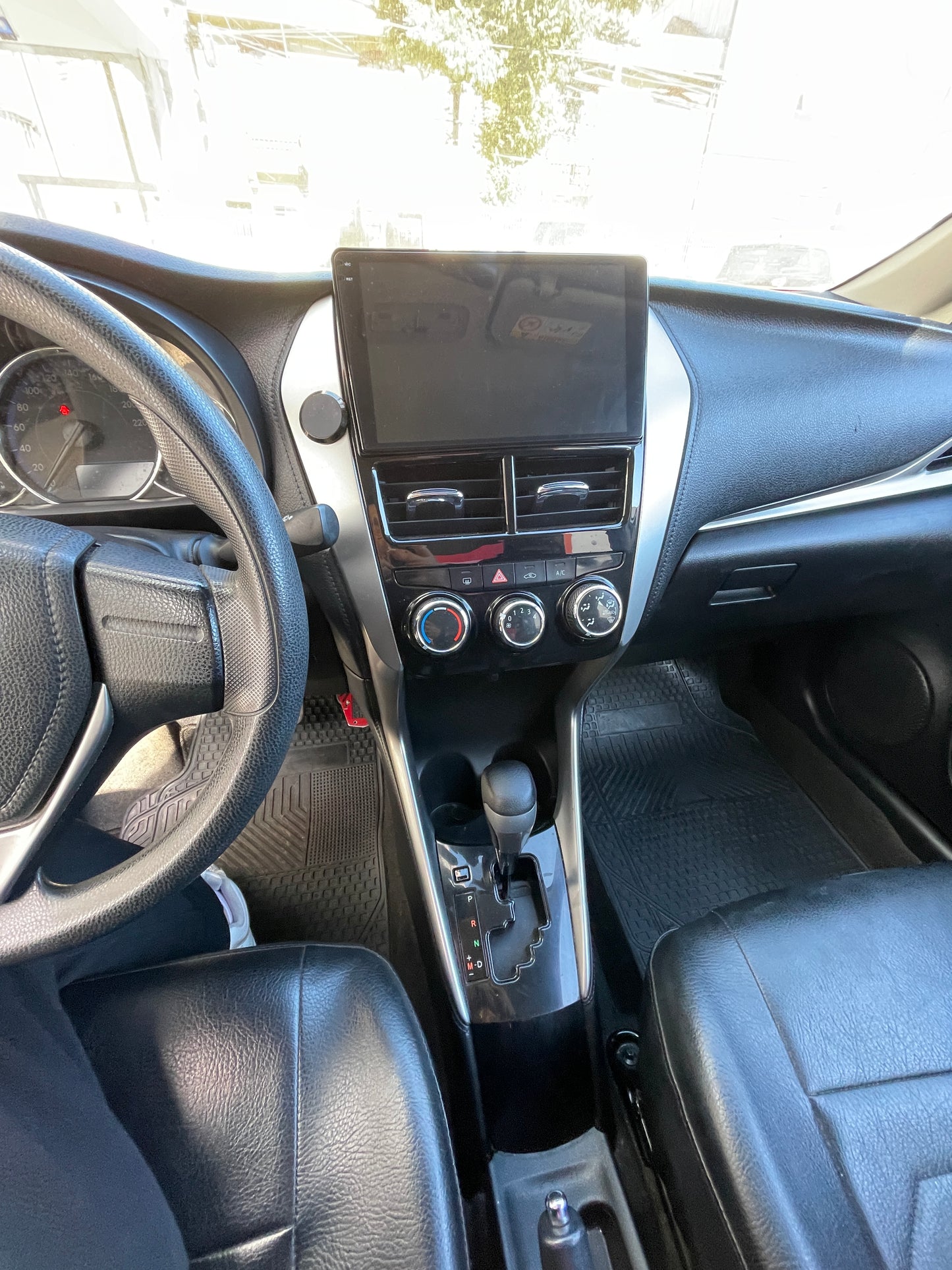 TOYOTA YARIS SEDAN 1.5 AT, 2020