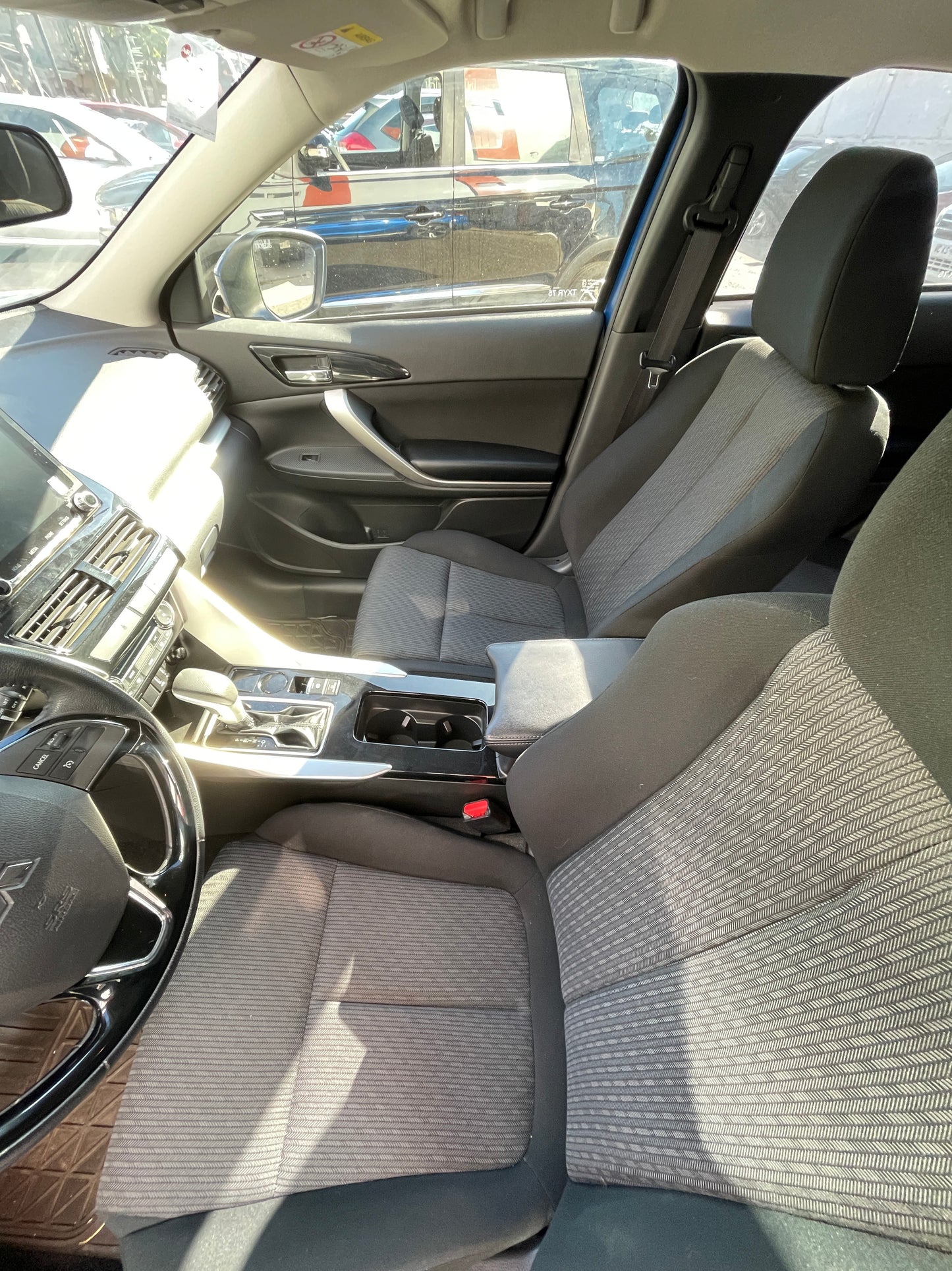 MITSUBISHI ECLIPSE CROSS RT 1.5 AT, 2025