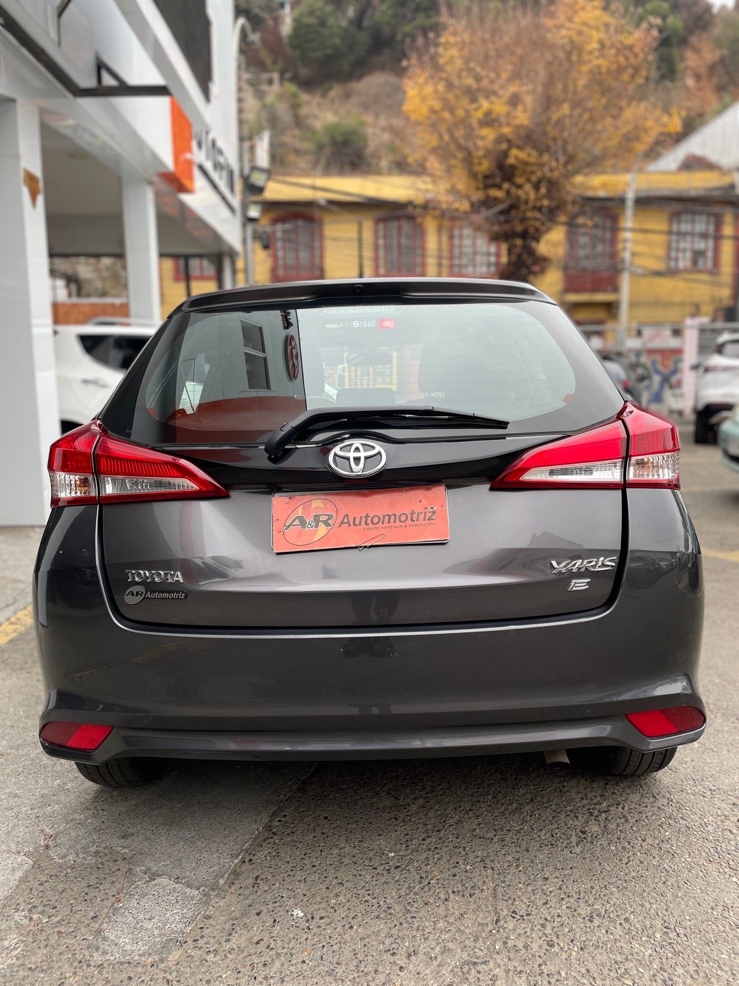 TOYOTA	YARIS HB 1.5 AT, 2022