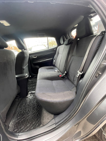 TOYOTA	YARIS HB 1.5 AT, 2022