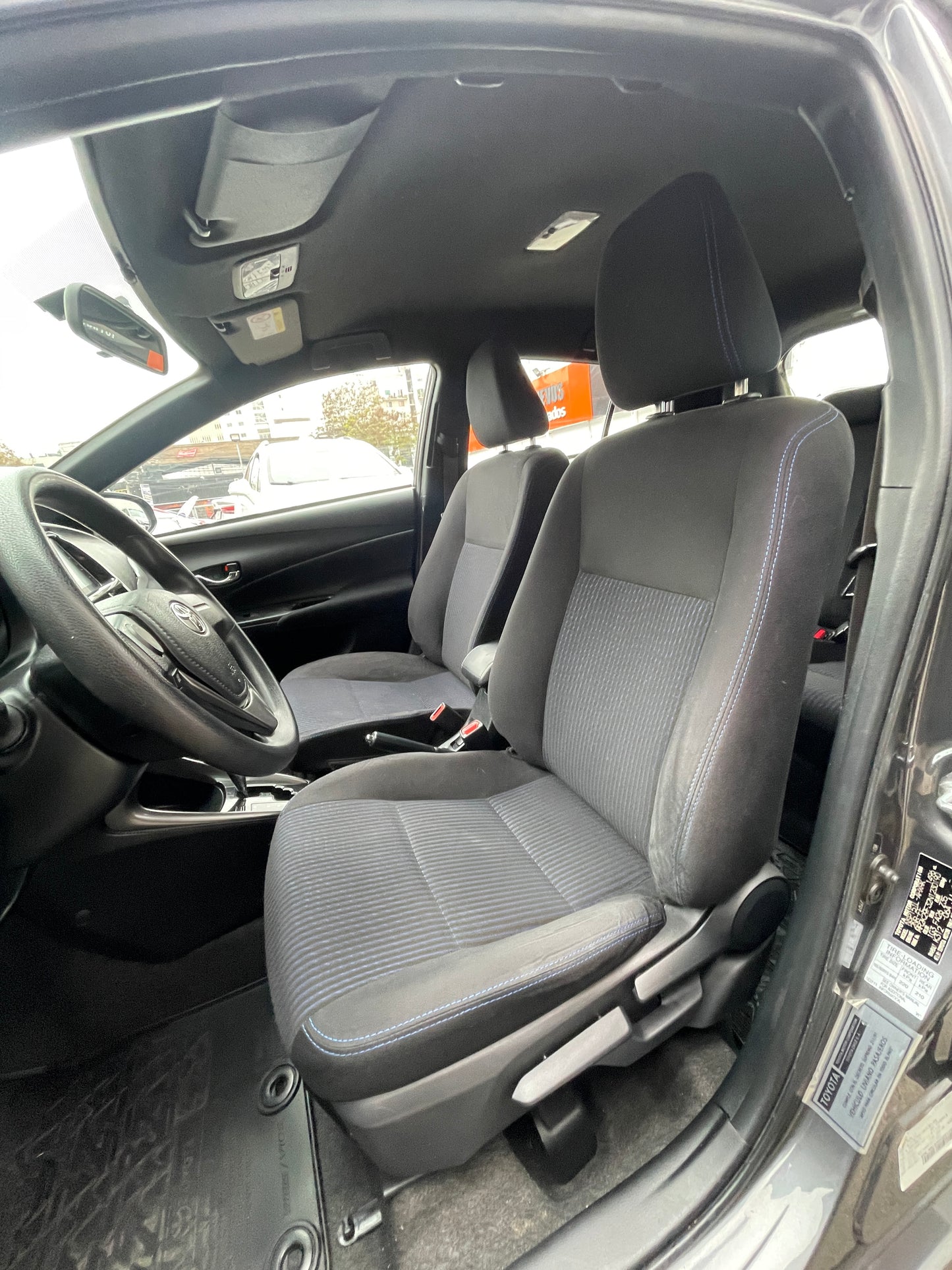 TOYOTA	YARIS HB 1.5 AT, 2022
