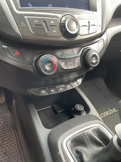 Chevrolet Sail — foto 34 de 40