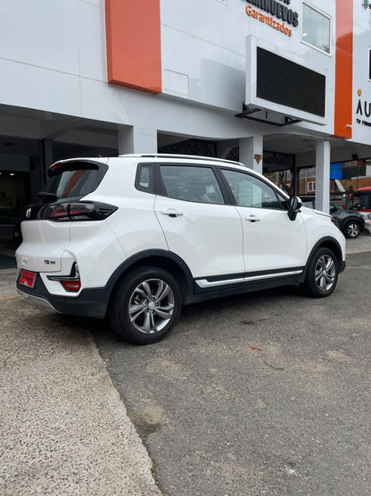 Changan New Cs15 — foto 22 de 40