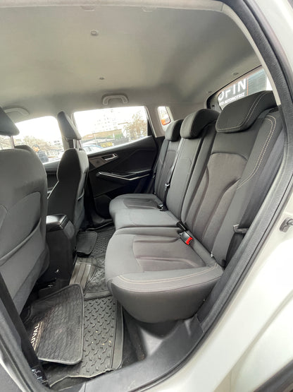 Changan New Cs15 — foto 25 de 40