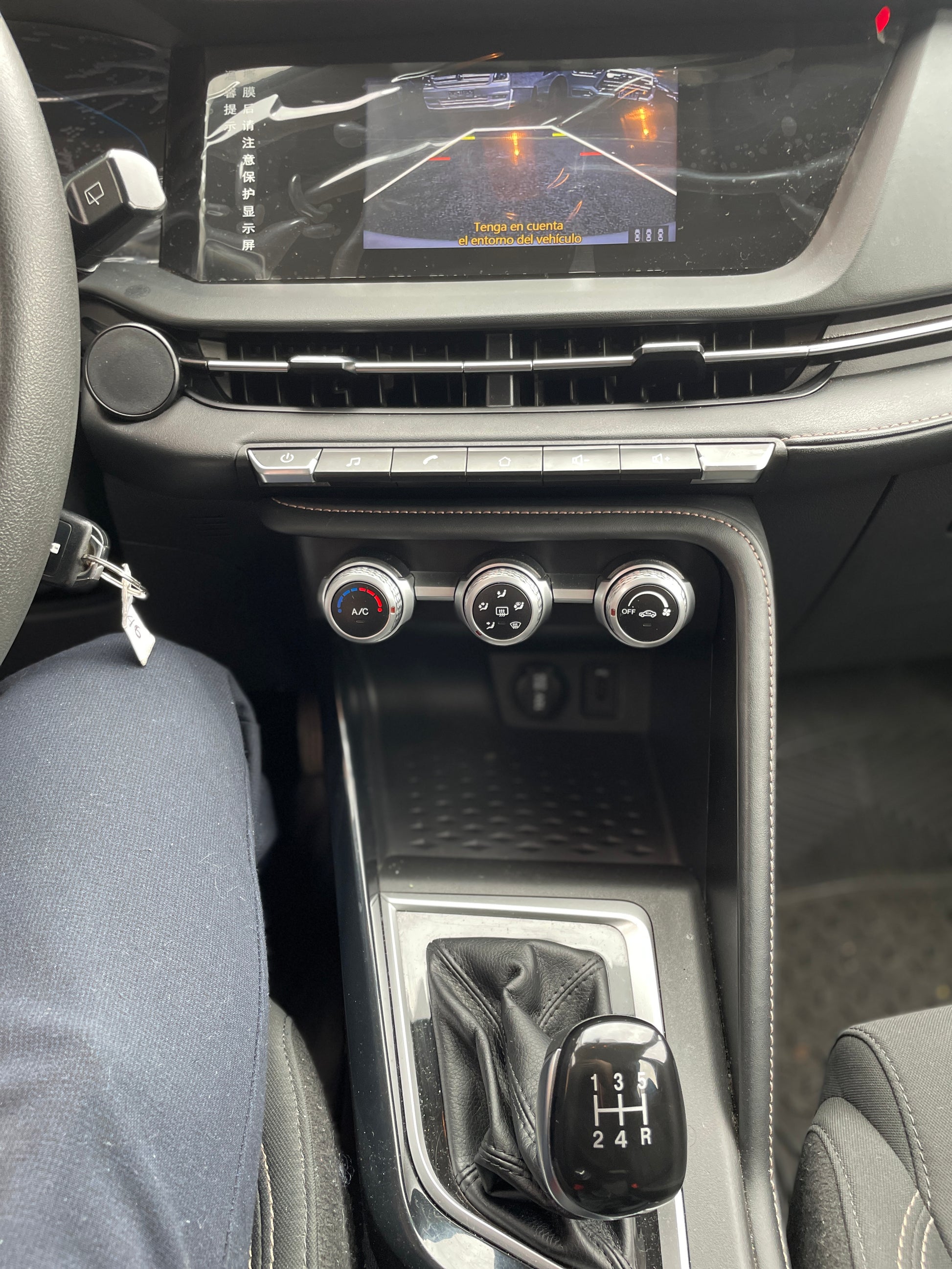 Changan New Cs15 — foto 18 de 40