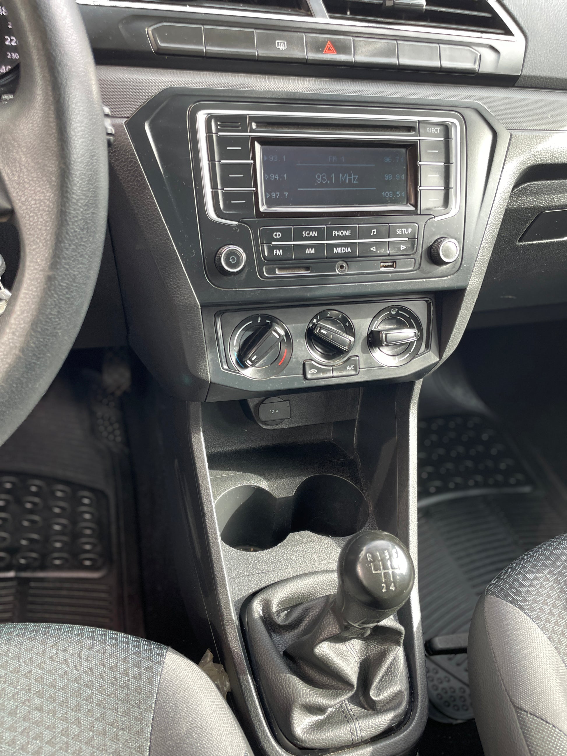 Volkswagen Gol Trendline — foto 13 de 40