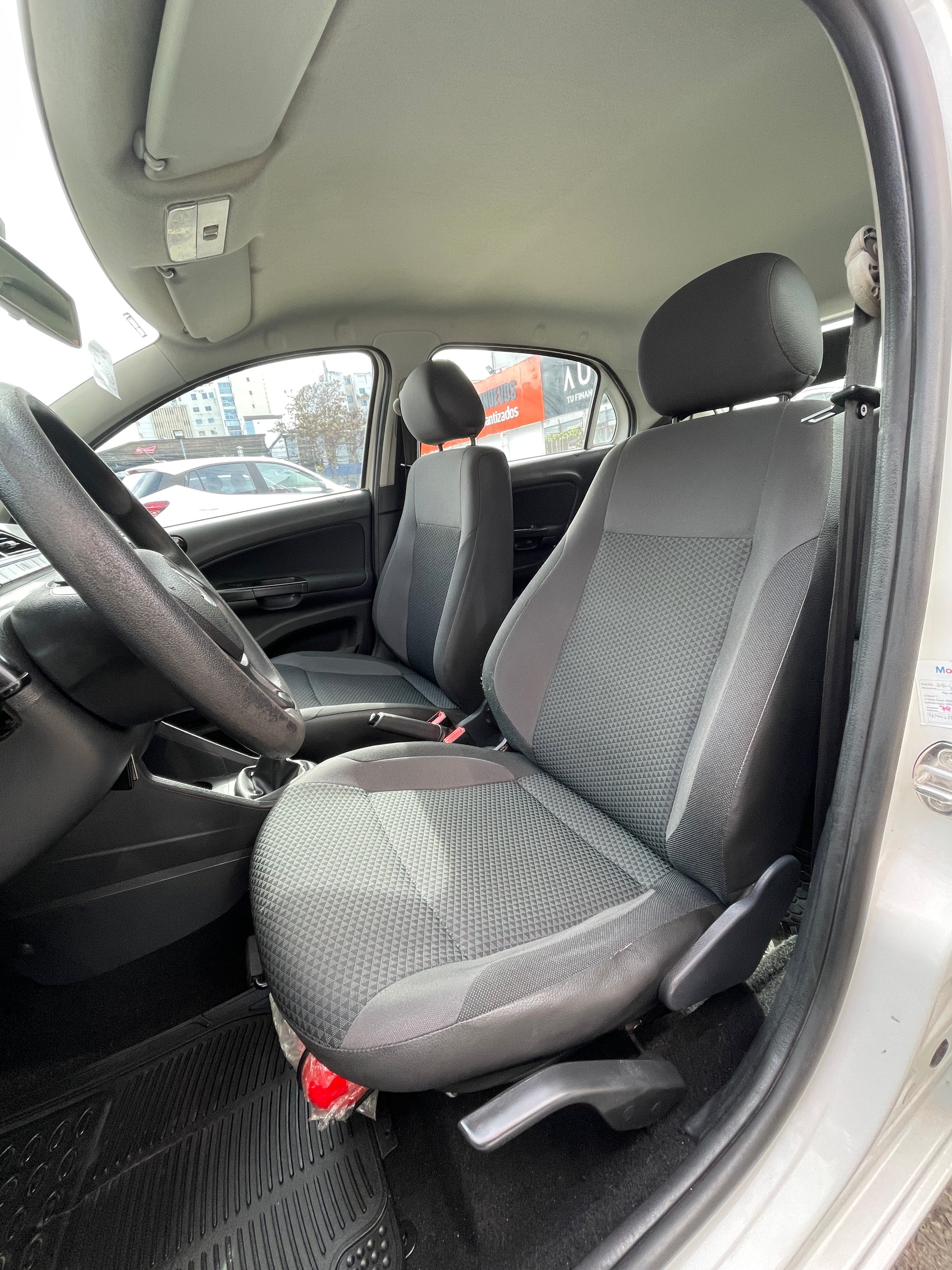 Volkswagen Gol Trendline — foto 14 de 40