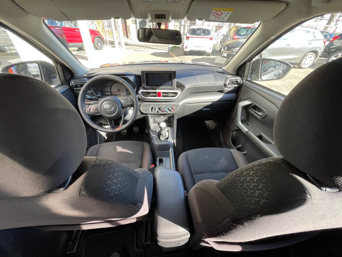 TOYOTA	RAIZE 4X2 1.2, 2022