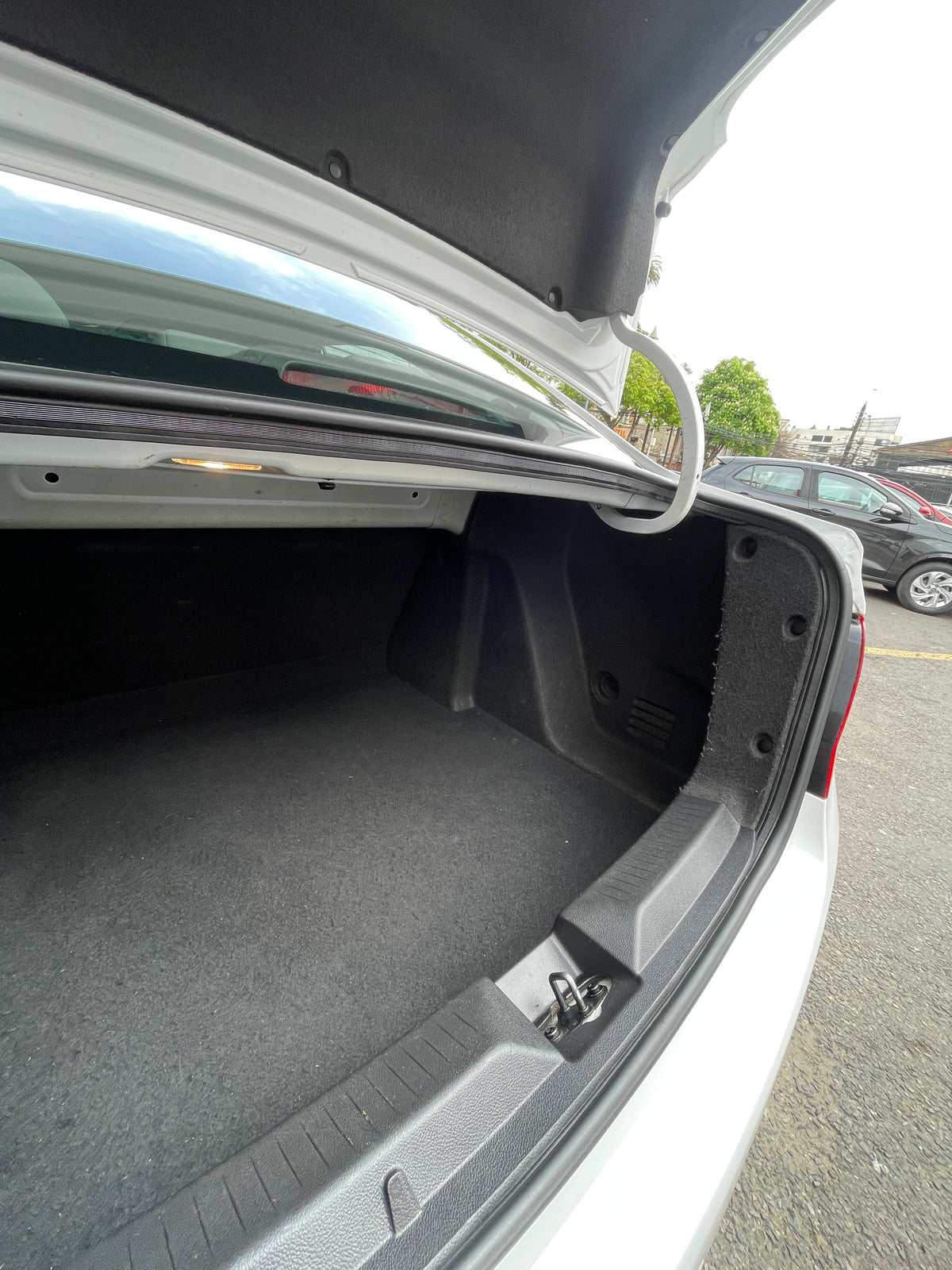 Chevrolet Sail — foto 18 de 40