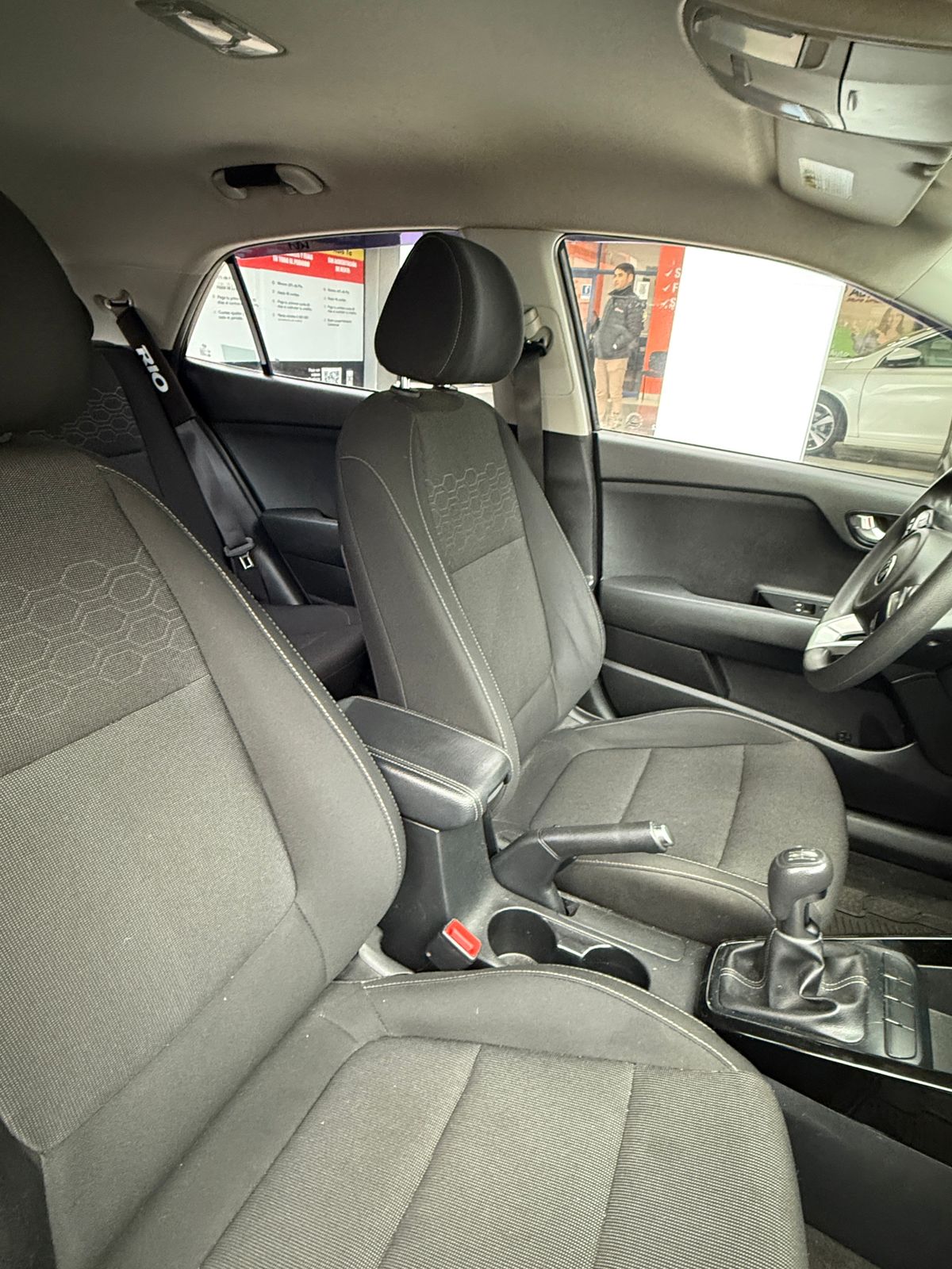 KIA RIO 5 EX 1.4 SIN AC, 2019