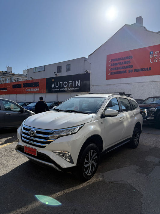 TOYOTA RUSH 1.5 MT 3 CORRIDAS, 2024