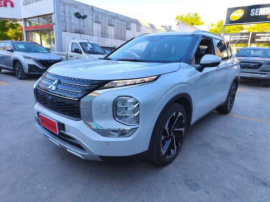 MITSUBISHI OUTLANDER GLS 4X4 2.5 AT, 2024