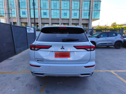 MITSUBISHI OUTLANDER GLS 4X4 2.5 AT, 2024