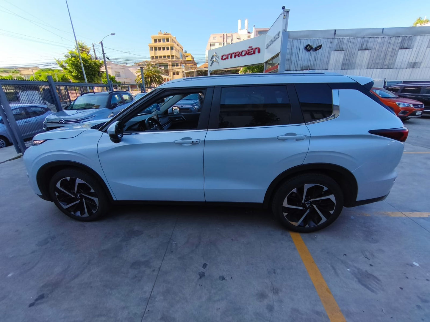 MITSUBISHI OUTLANDER GLS 4X4 2.5 AT, 2024