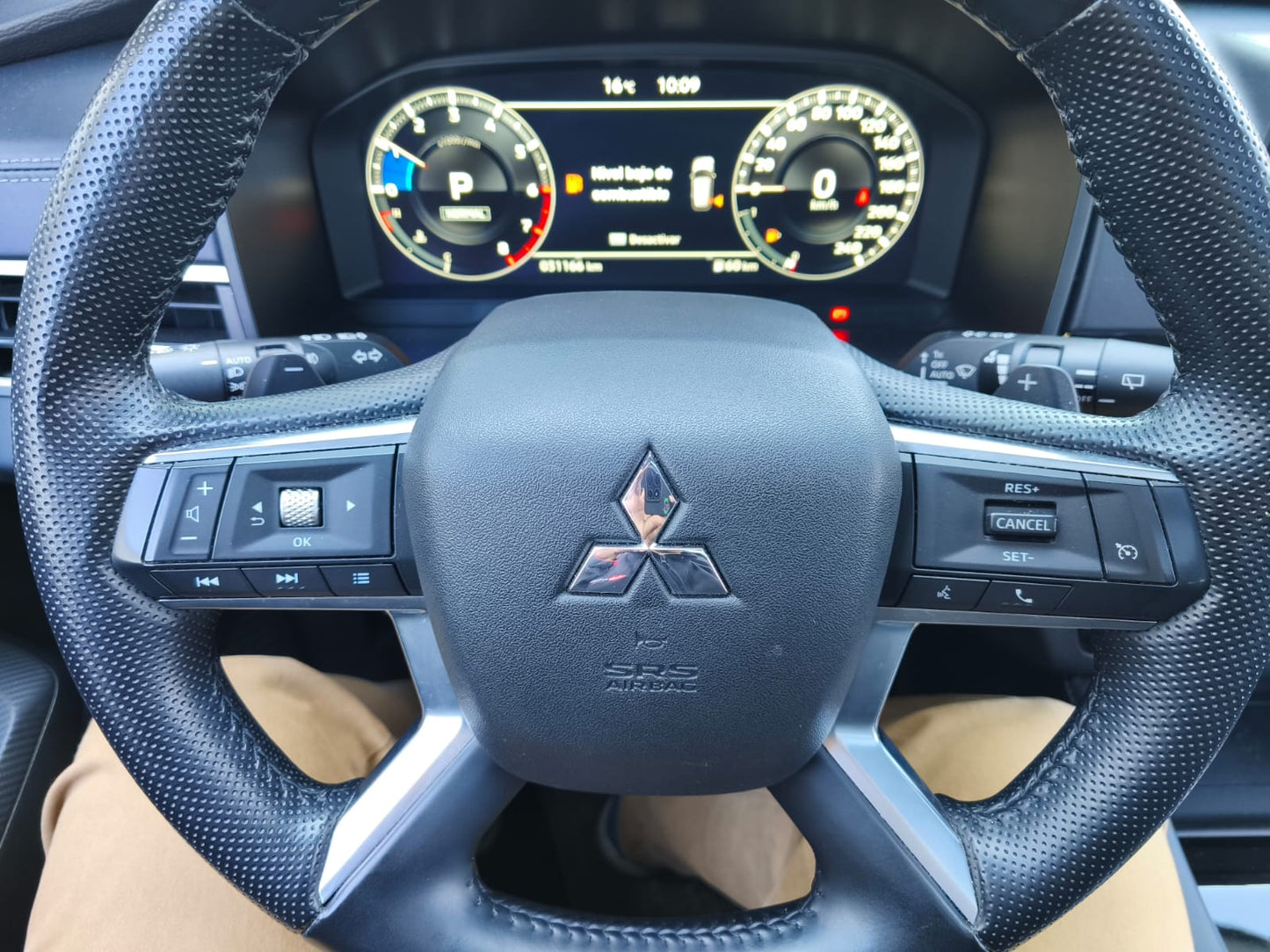 MITSUBISHI OUTLANDER GLS 4X4 2.5 AT, 2024